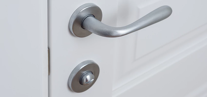 Single-Occupancy Restroom Locks Repair in Rancho San Diego, California