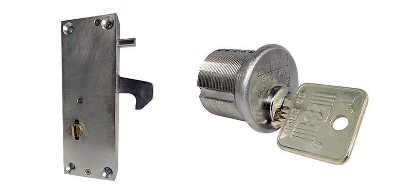 RR Fence Gates Brink Locks Repair in Rancho San Diego, California